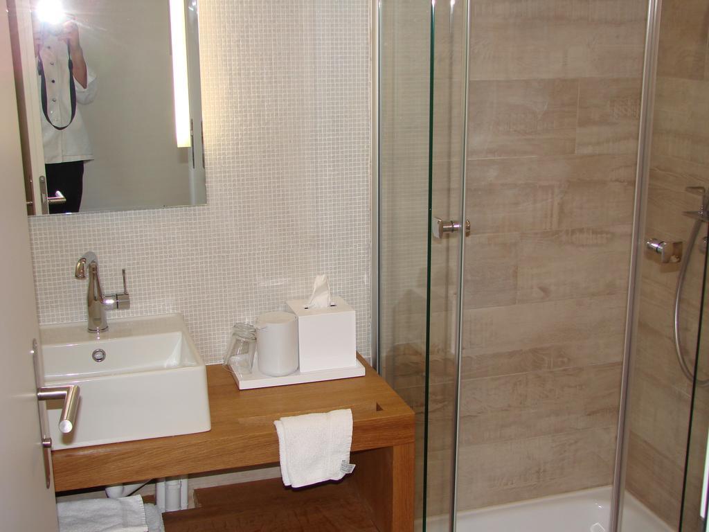 Hotel Restaurant Flaschen Albinen Екстер'єр фото