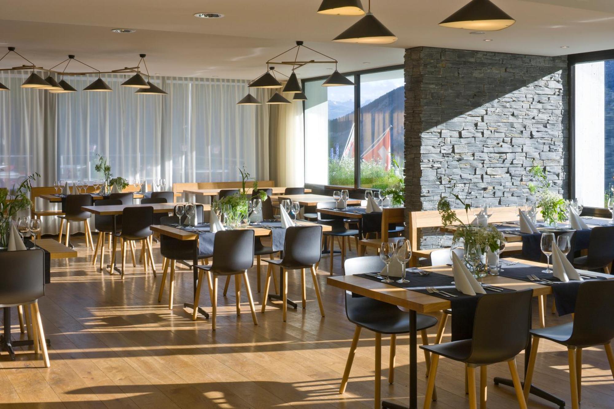 Hotel Restaurant Flaschen Albinen Екстер'єр фото